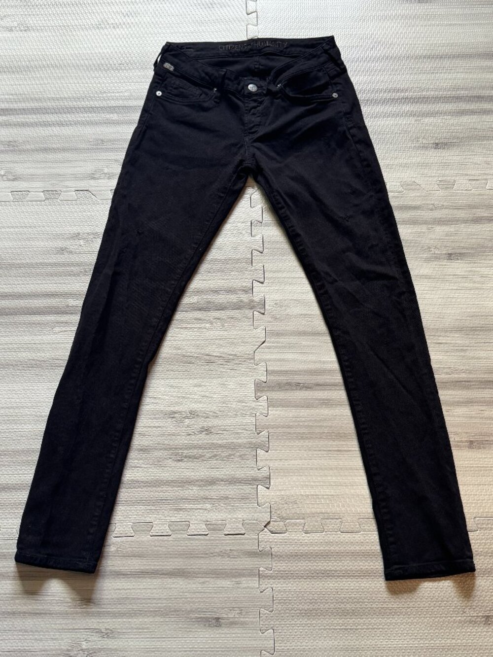 Citizens of Humanity Women's Black Distressed Low Rise Skinny Jeans